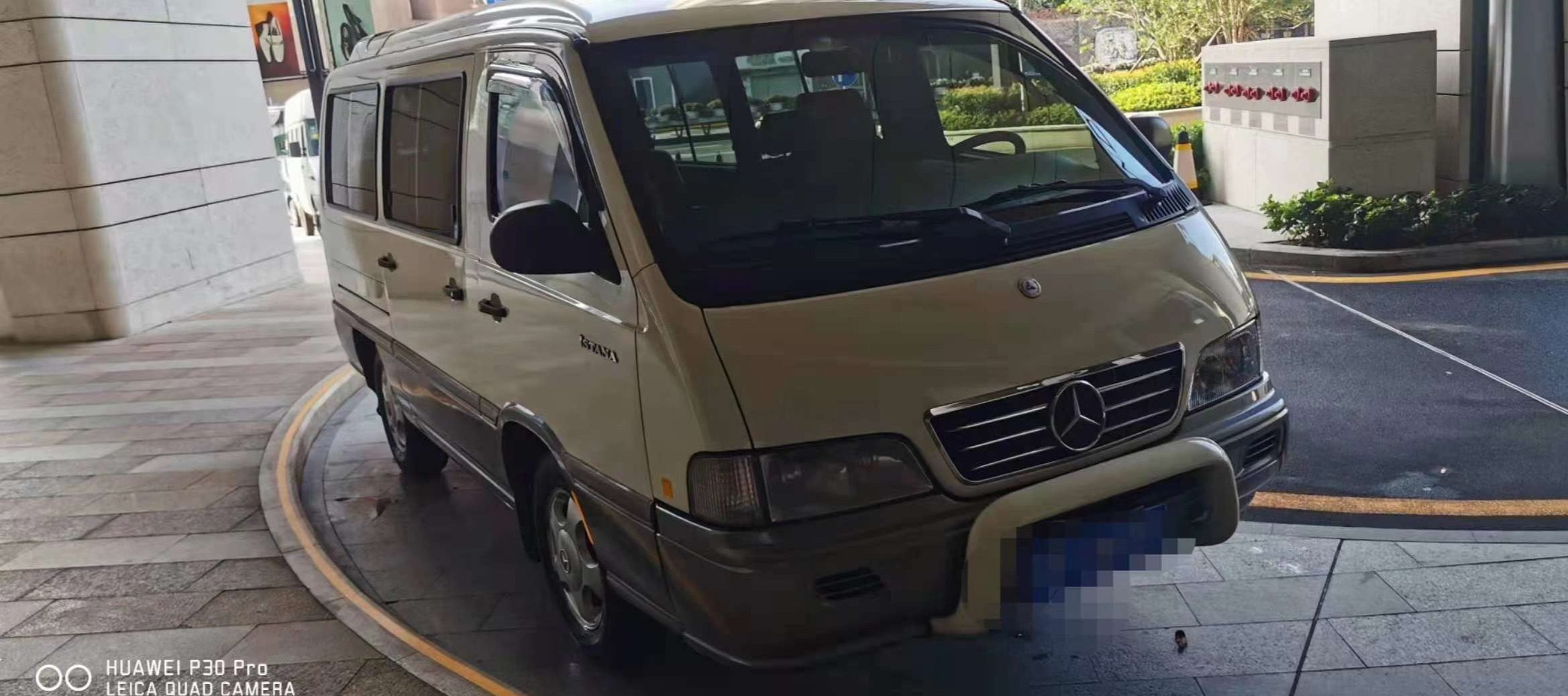 Kenny car rental service Minibus